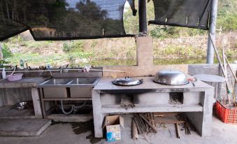 HaiYunJian Bed and Breakfast