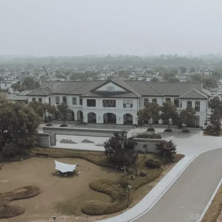 Man · Wenquan Homestay