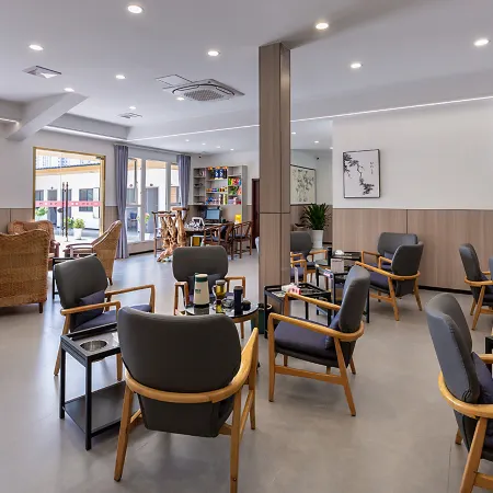 Zhujun Hotel (Neijiang High-speed Railway North Station Normal College)