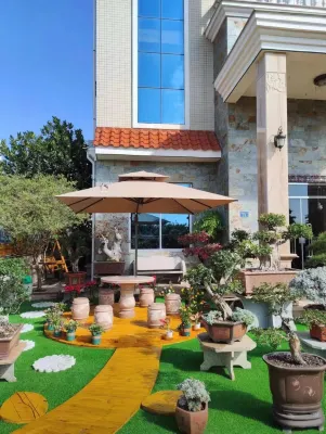 Lakeside Garden Hotel