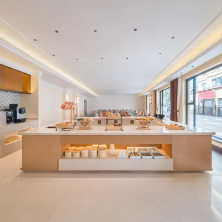 Vienna Hotel (Yining Kazanqi Branch)