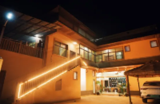Chashan Xiaoyue Chinese Inn Hotels near Nuogan Ancient Village