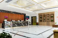 West Station Business Hotel (Pingliang West Bus Station)