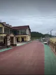 Liangqi Xiaozhu Homestay (Guanshan Grassland) - Mountain view