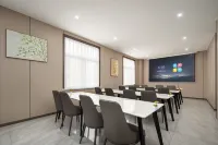 Elong Anyun Hotel (Weihui Medical College First Affiliated Hospital) - parcheggio