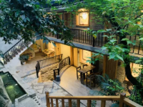 Long lnn Hotels in Zhaoping