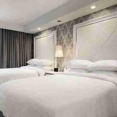 Embassy Suites by Hilton Atlanta NE - Gwinnett Sugarloaf Rooms
