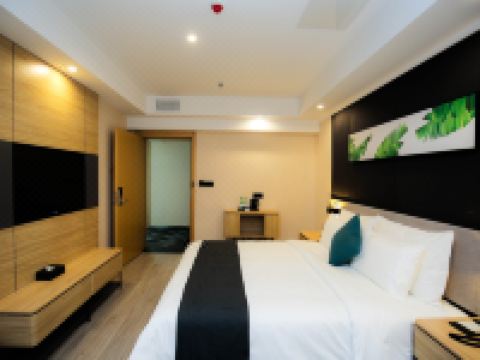 尚客优品酒店(咸阳中心广场店) - 优馨大床房（无窗）