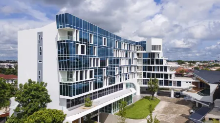 Vela Dhi Udon Thani Отели рядом с достопримечательностью «Nong Prajak Park»