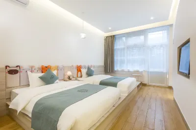 Floral Hotel· Xianju Cat Courtyard (Badaling Great Wall Branch) Hotel in zona Yongning Ancient City Wall Relic Site
