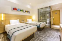 City Comfort Inn Hotel (Zhaoqing Seven Star Cave Scenic Area Xinghu Archway)
