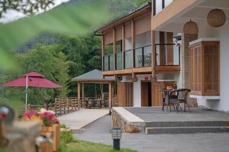 Heming Mountain House in Wuyishan Отели рядом со станцией Wuyi Shan North Railway Station