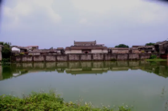 Longmen Royal Spring Resort Hotel