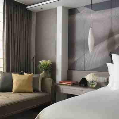 Four Seasons Hotel Tokyo at Otemachi Rooms