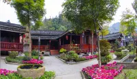 Guyun Langqiao Holiday Hotel Hotel in zona Yonglongshan Forest Park