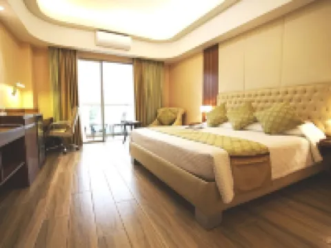 Central Park Reef Resort Hotels near Olongapo Grace Baptist Church