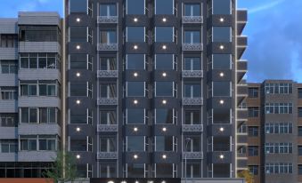 Ike Hotel (Lanzhou Railway Station Oriental Red Square)