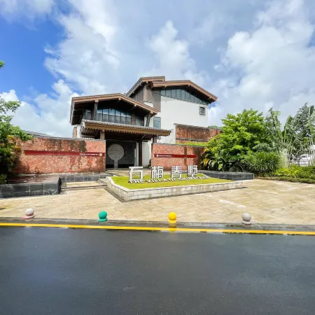 HI Villa