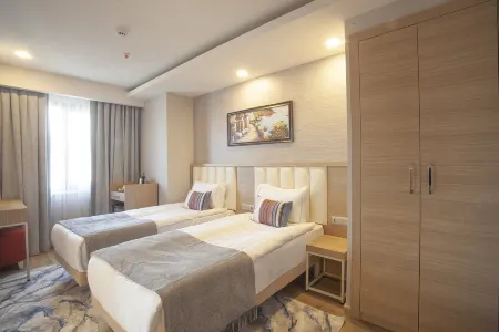 Old Town Point Hotel Spa