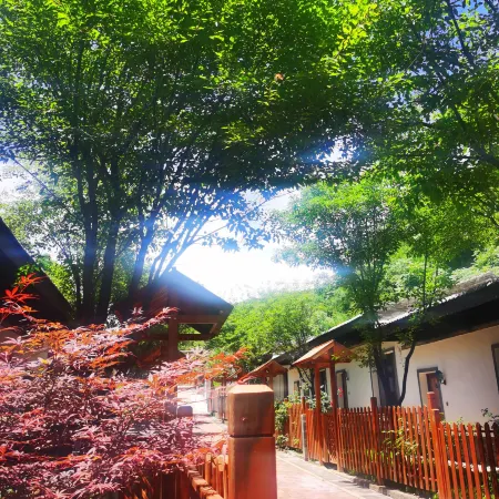 Tongchuan Chujian Homestay