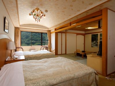 【本館】和洋室(和室6畳+ベッド2台) 定山渓ビューホテルの写真