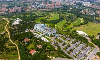 Qingdao Tiantai Mountain le'ai Hot Spring Art Hotel