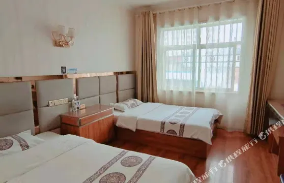 瑪曲眾望商務賓館