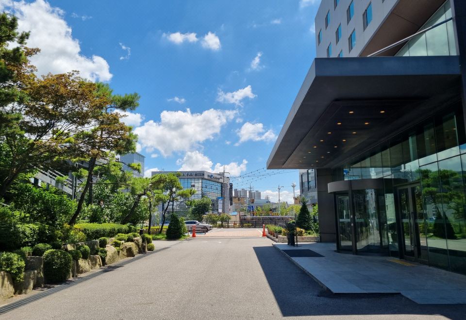 1. 에이본 호텔..