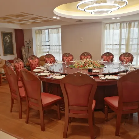 Luo Yuan Wan Hotel Отели в г. Лоян