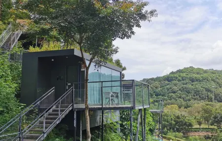 Yanshan Lake International Garden Resort Отели рядом с достопримечательностью «Yearning Tea Plantation Tourist Attraction»