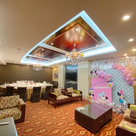 Red Forest Hotel Hepu