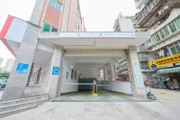 Holiday Inn Express QUANZHOU CITY CENTER by IHG - parking