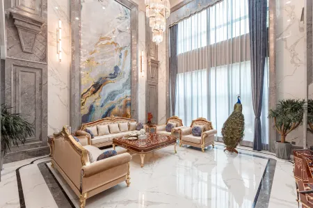 White Dolphins Villa Отели рядом с достопримечательностью «Qing'aowan Astronomy Square»