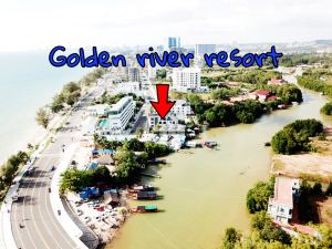 Golden River Resort