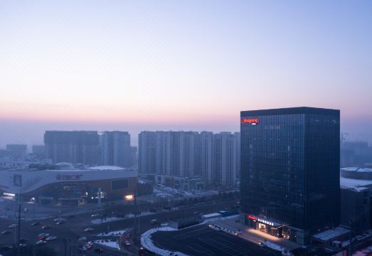 3. 햄튼 바이 힐튼..