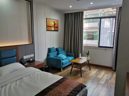 Mingyue Hotel Отели рядом с достопримечательностью «Zijiang scenery belt»