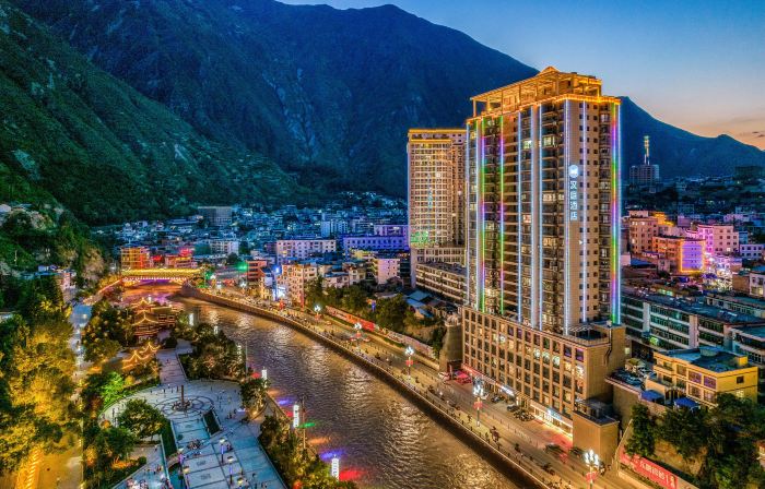 HanTing Hotel (Wen County Wenchanglou)