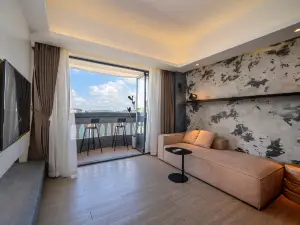 Floral Hotel · Peninsula Riverview hotel (Chaozhou ancient city archway store)
