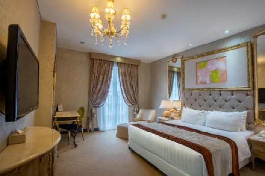 Amaroossa Royal Bogor