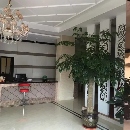 Lumeng Hotel