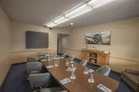 Piccadilly Inn Airport - 3-Star