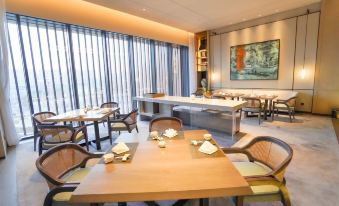 Zhangjiakou Grand Metropark Hotel