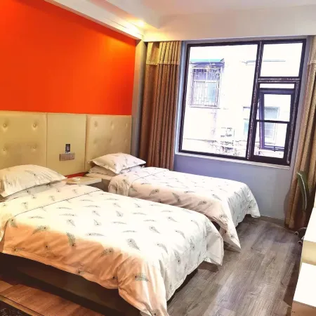 Zhoukou Erqi Express Hotel
