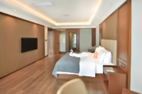 Deyang Golden Carlley Hotel