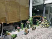 Xiamen Moutain and Sea View Homestay(Huandao Road Zengcuo"an Branch)) Hotels near Zengcuoan