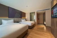 IUHOTEL•heyuanwanlongcheng Hotels in Heyuan