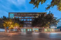 7天飯店（重慶璧山楓香湖孩童公園店） 重慶機電職業技術大學附近的飯店
