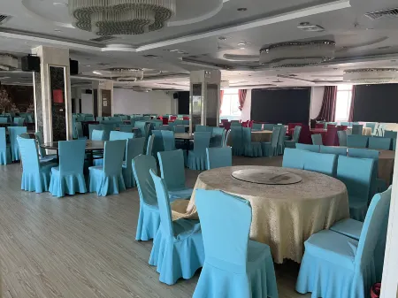 Quanzhou Dehua Yixuan Crossing Hotel (Cidu Avenue Branch) Отели рядом с достопримечательностью «Shunmei Ceramics Pavilion»