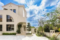Ruyi Garden Hotel Các khách sạn gần Hoành Sa