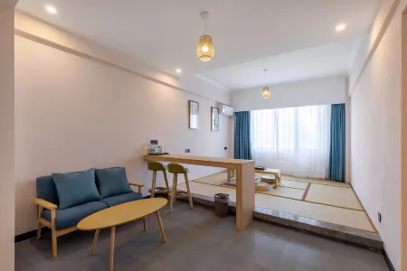 Wuyishan Hongguo Holiday Hotel Отели рядом с достопримечательностью «Wuyishan Pedestrian Street»